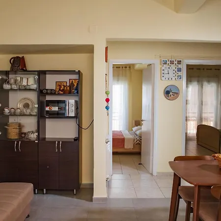 Irini Apartment *